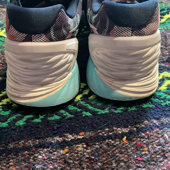 Women’s Nike Lunarglide 6 “Photosynthesis” size 9 - Picture 4 of 5